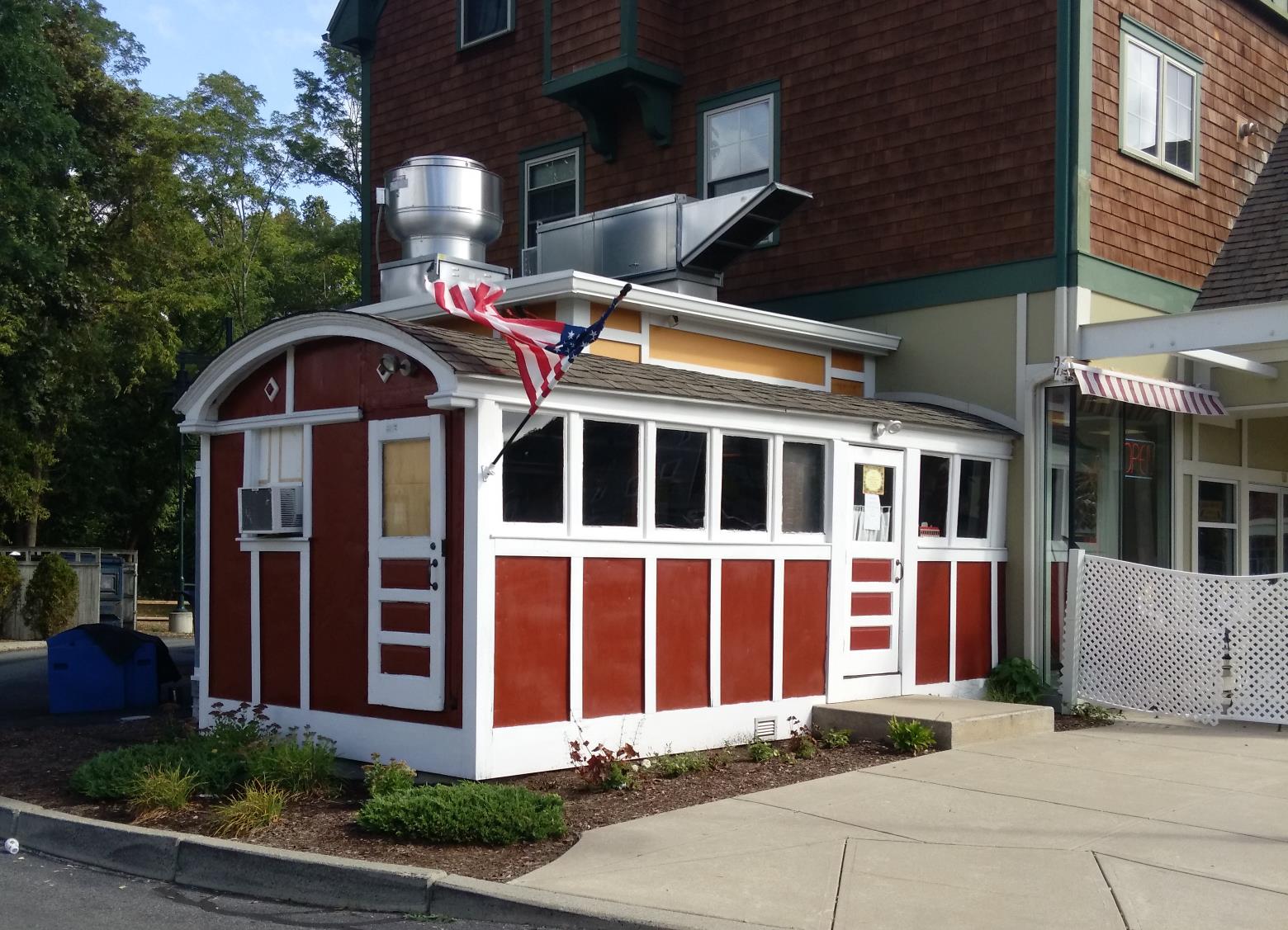 Champ's Diner (side)