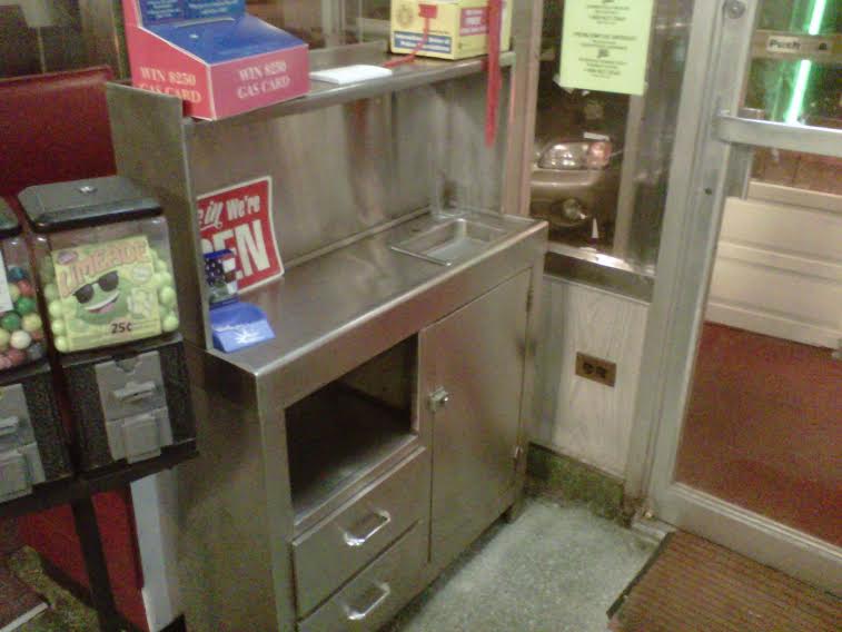 Dragon Phoenix - original serving station