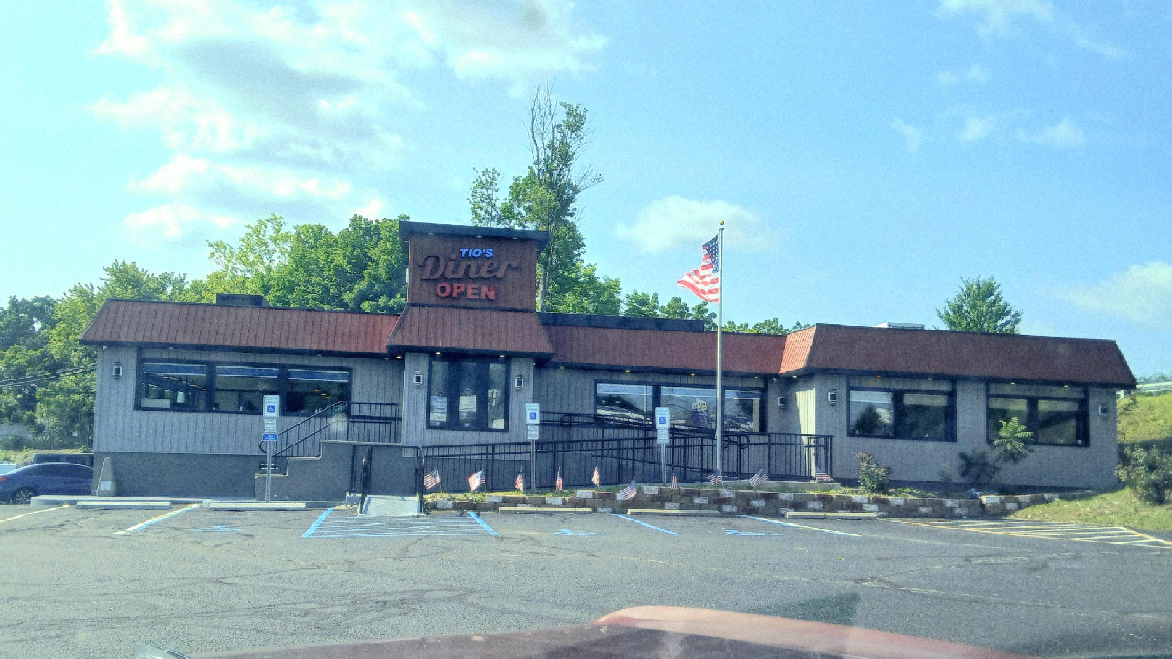 Tio's Diner