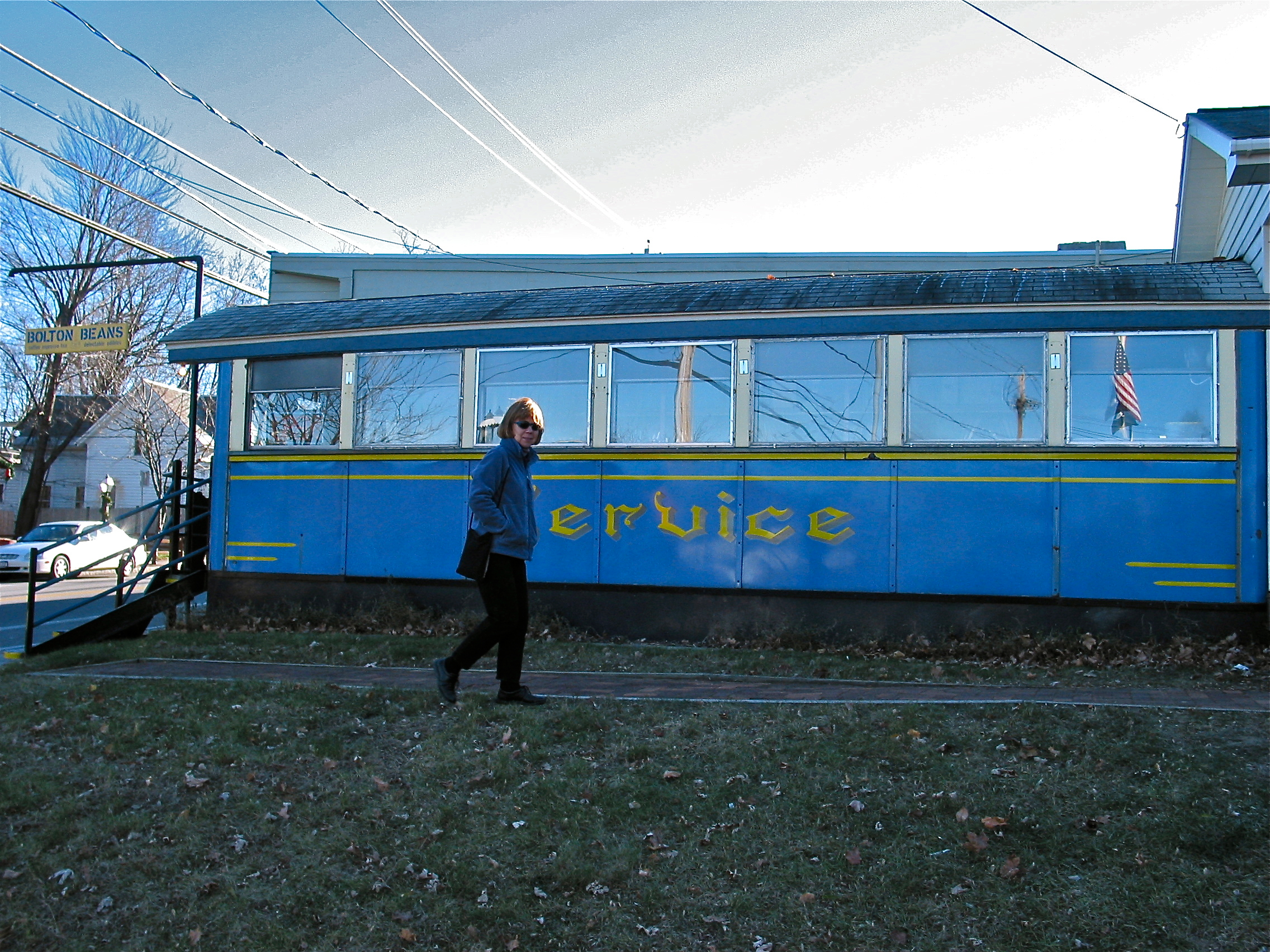 Bolton Beans

courtesy Don Shall ([original](https://www.flickr.com/photos/donshall/6635620743/in/photolist-pwkZfq-71CXwF-b7nphT-9JEiEi-8NbbuF-71CXqp-b7nhSc-8NegY3-8NegTo-b7nCdc "Bolton Beans @ Don Shall / Flickr"))