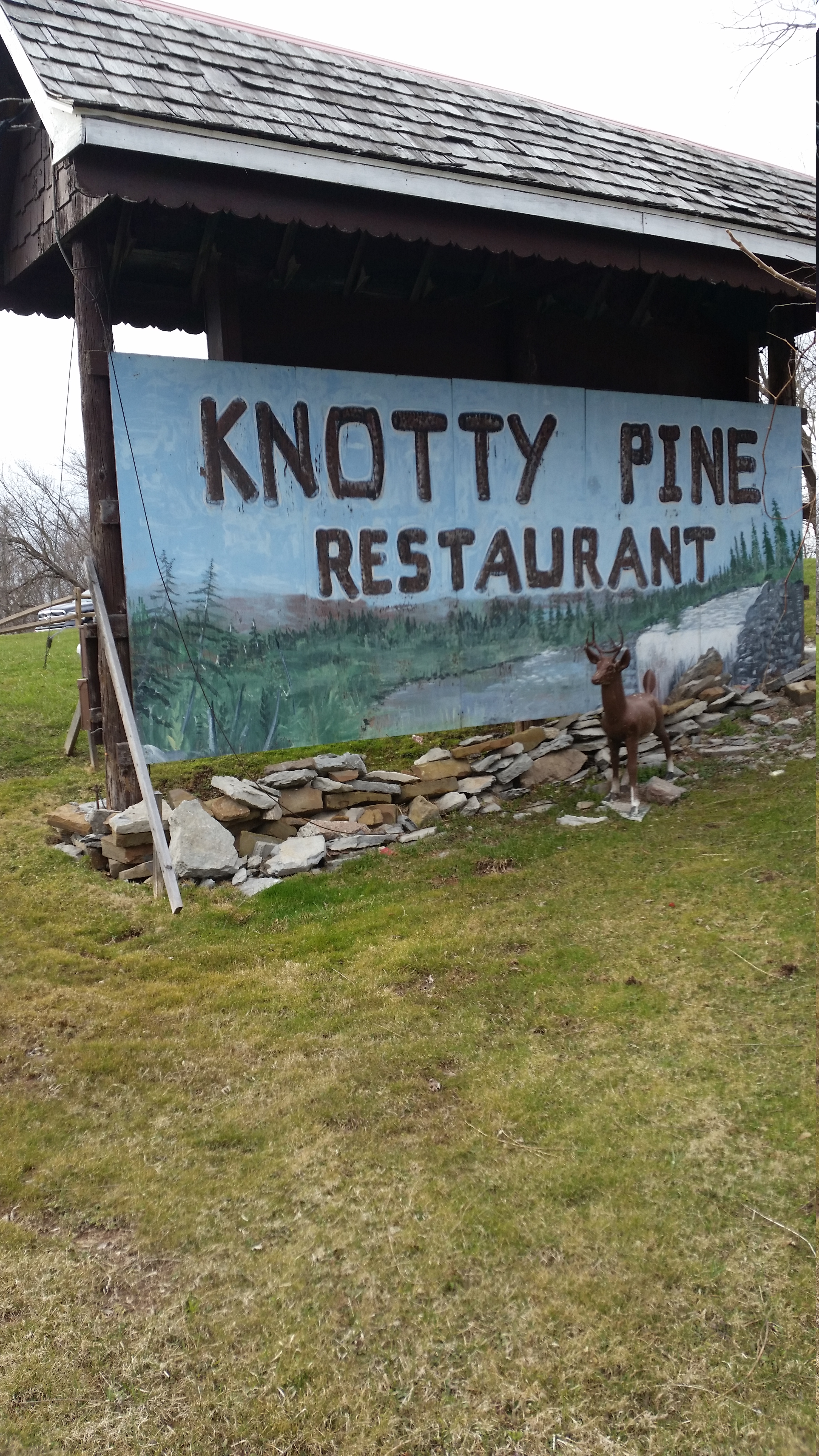 Knotty Pine - Sign