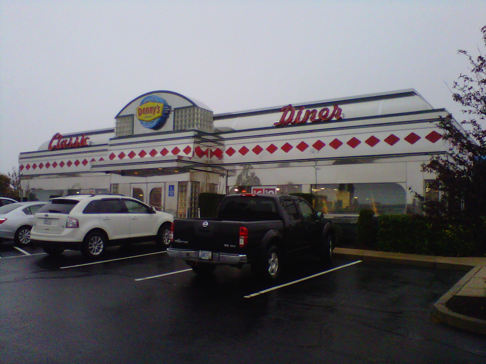 Denny's in Warwick, RI at 444 Quaker Lane #5